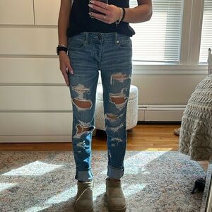 American Eagle Tomgirl Distressed Ripped Medium Wash Jean